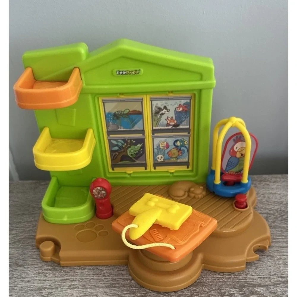 Fisher Price Little People Vet Center Pet Animal Clinic Grooming